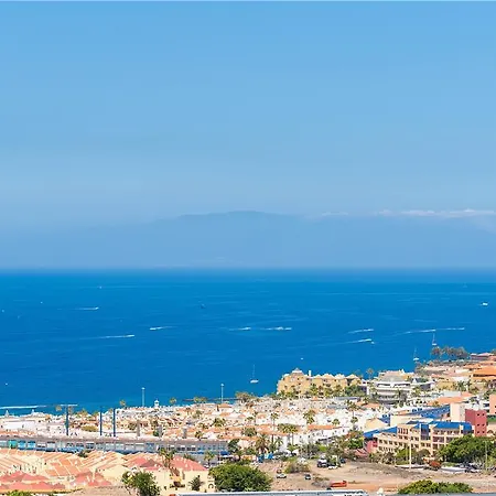 Ramada Residences By Wyndham Tenerife 4* アデヘ