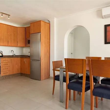 Ramada Residences By Wyndham Tenerife ホテル 4*