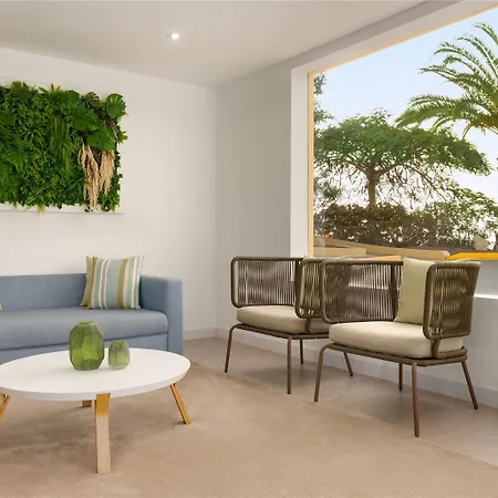 ホテル Ramada Residences By Wyndham Tenerife アデヘ