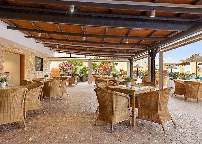 Ramada Residences By Wyndham Tenerife מלון 3*
