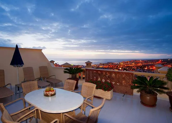 Ramada Residences By Wyndham Tenerife 아데제