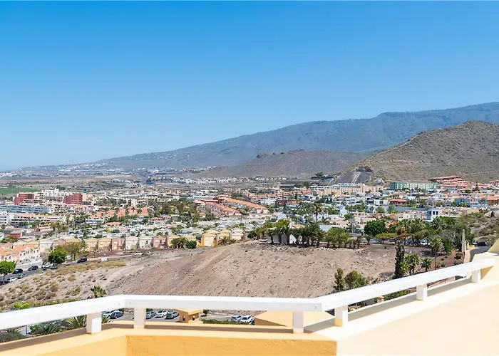 Ramada Residences By Wyndham Tenerife 아데제