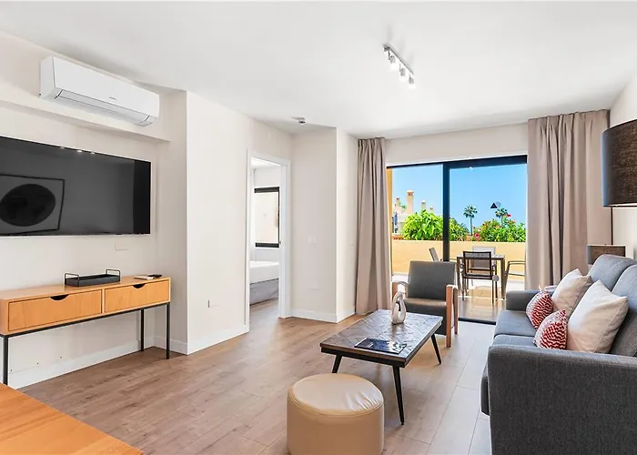 מלון Ramada Residences By Wyndham Tenerife אדחה