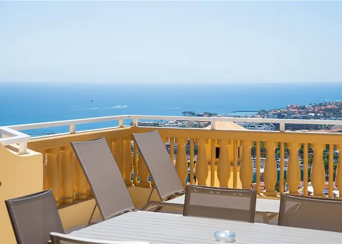 Ramada Residences By Wyndham Tenerife אדחה