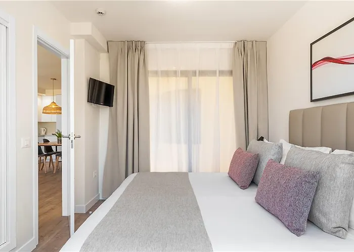 Ramada Residences By Wyndham Tenerife 호텔 아데제