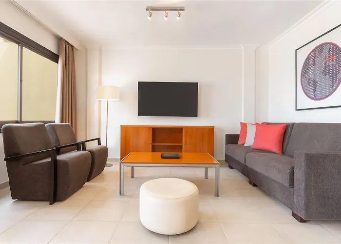 מלון Ramada Residences By Wyndham Tenerife אדחה